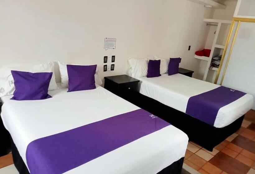 غرفة قياسية, Posada Laura