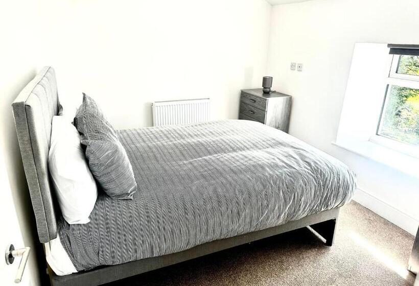 침실 1개 주택, Beacon Fell View