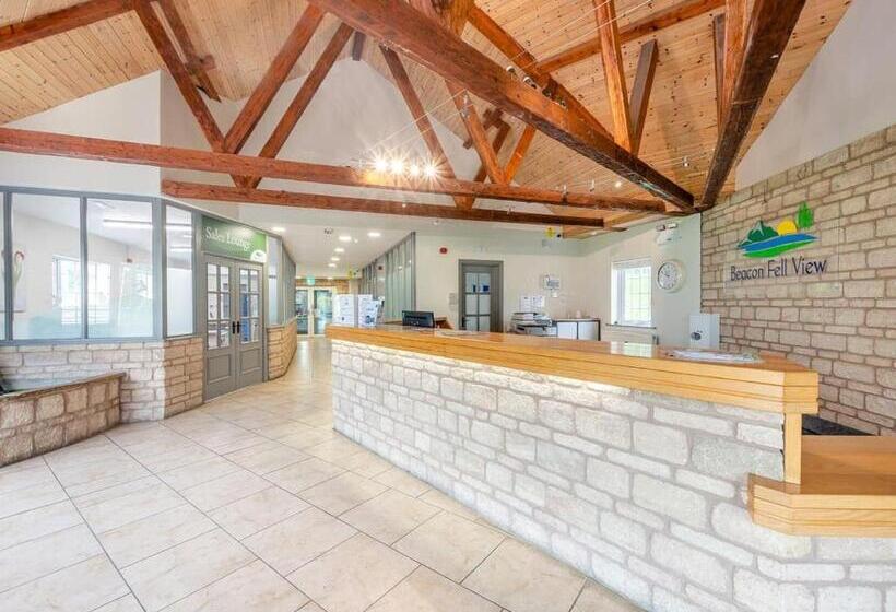 침실 1개 주택, Beacon Fell View