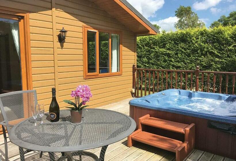 １ベッドルームハウス, Hollybrook Lodges
