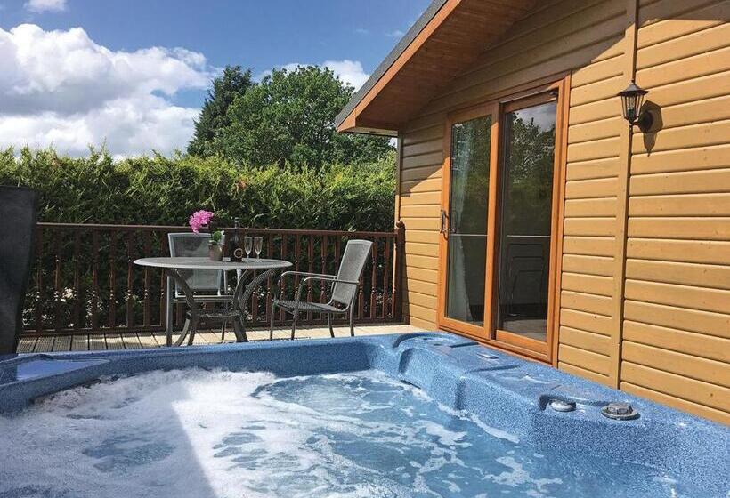 １ベッドルームハウス, Hollybrook Lodges