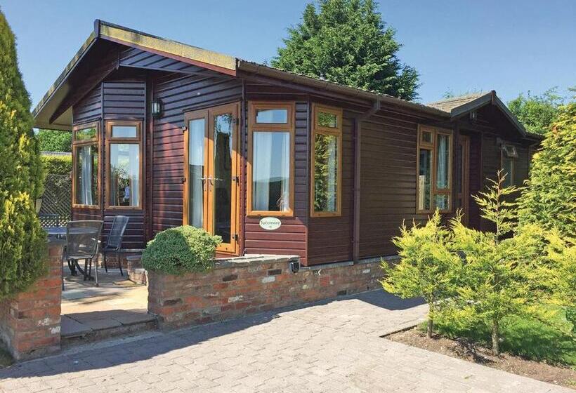 Дом 2 Спальни, Hollybrook Lodges