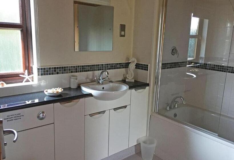 ２ベッドルームハウス, Hollybrook Lodges