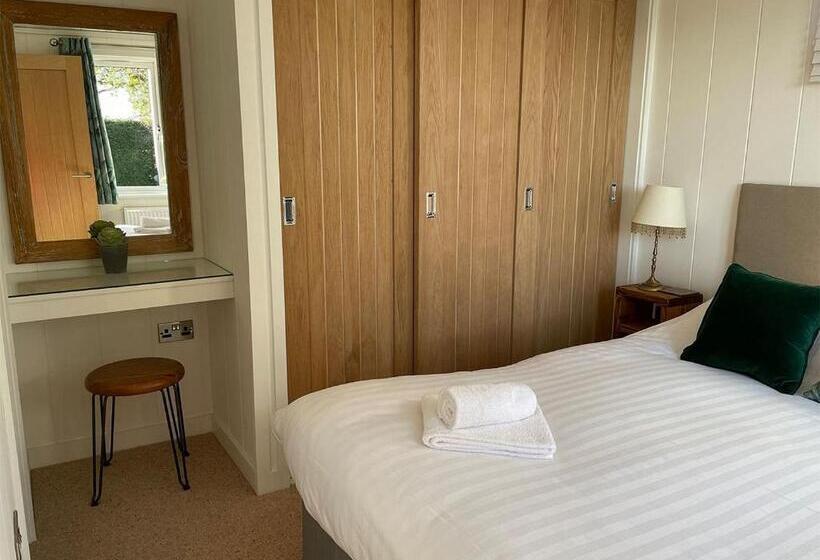 １ベッドルームハウス, Hollybrook Lodges