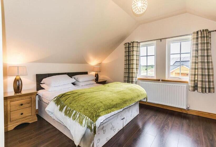 침실 4개 주택, Hornsea Lakeside Lodges