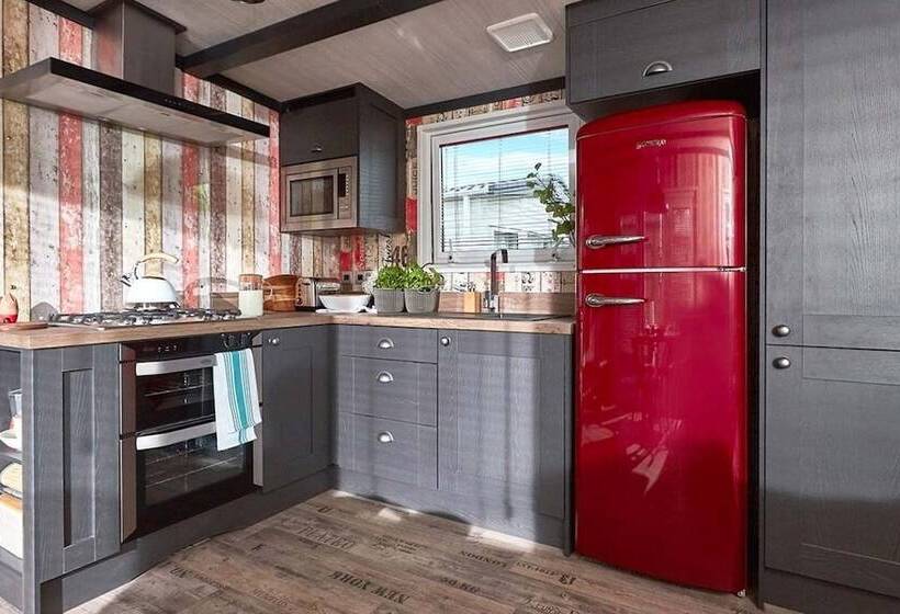 منزل غرفة نوم واحدة, Whitecliff Bay Holiday Park