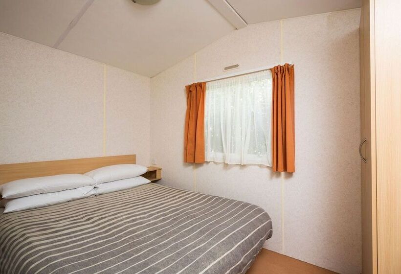 منزل غرفة نوم واحدة, Whitecliff Bay Holiday Park
