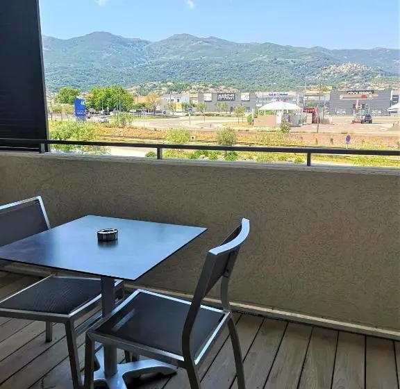 آپارتمان 1 خوابه با بالکن, Residence Lido Marana