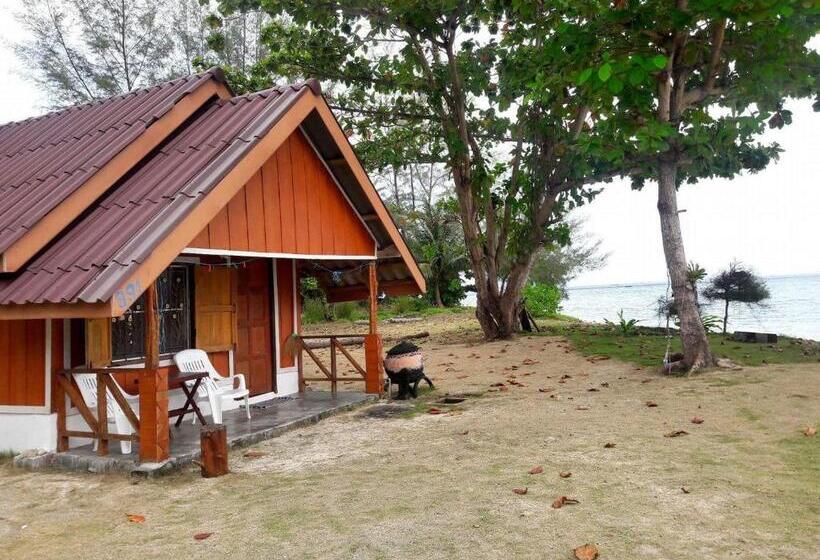 标准平房, Koh Ngai Seafood