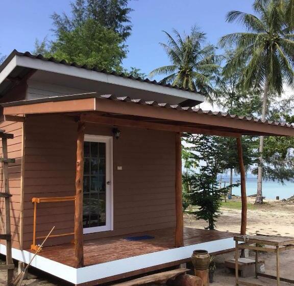 海景标准平房, Koh Ngai Seafood