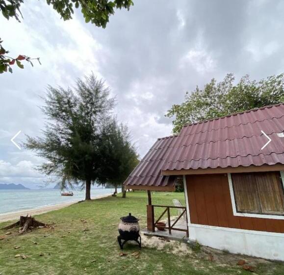 标准平房, Koh Ngai Seafood