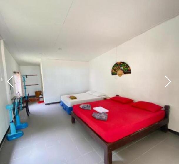 四人标准间, Koh Ngai Seafood