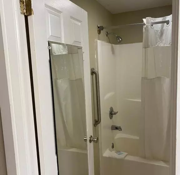 キングサイズベッドのスタンダードルーム, Atlantic Shores Inn And Suites