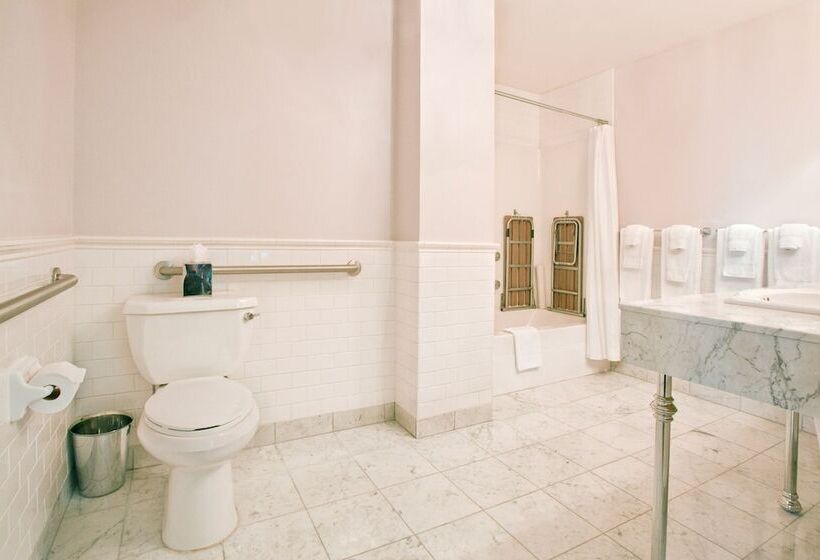 חדר סטנדרט מותאם לאדם עם מוגבלויות, Deluxe