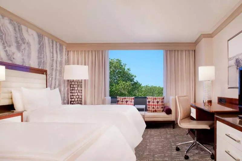 キングサイズベッドのスタンダードルーム, Denver Airport Marriott At Gateway Park