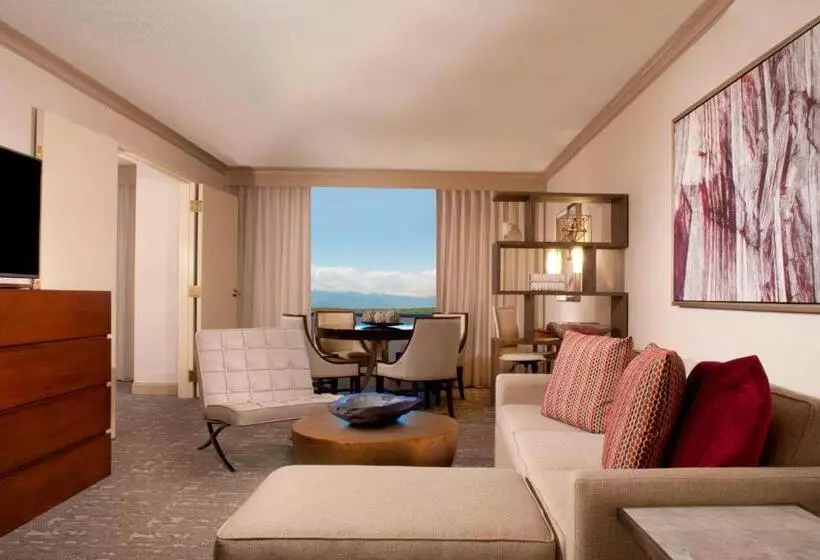 キングサイズベッドのデラックススイート, Denver Airport Marriott At Gateway Park