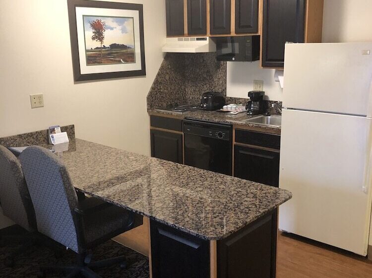 سوییت, Leconte Hotel & Convention Center, Ascend Hotel Collection