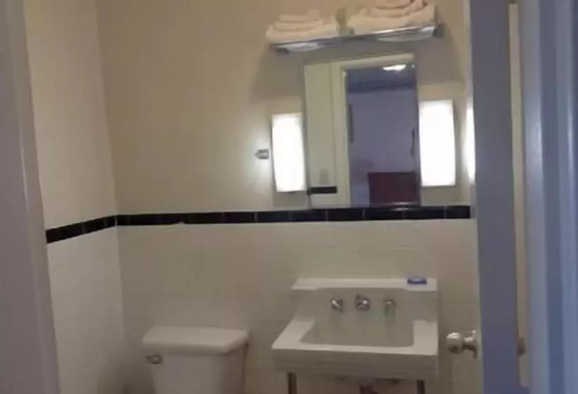 اتاق استاندارد با 2 تخت دوبل, Mark Twain Motor Inn