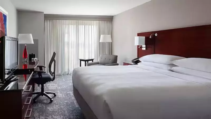 اتاق استاندارد با تخت بزرگ, Doubletree By Hilton Minneapolis Airport, Mn
