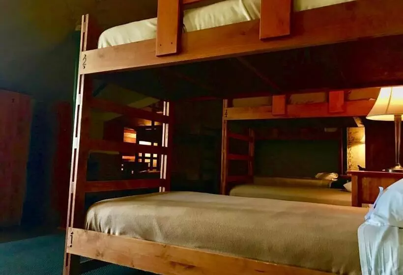 ルームシェアのワンベッド, Mcmenamins Edgefield