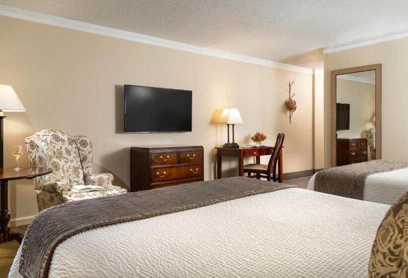 غرفة قياسية مزوَّدة بجاكوزي, Meadowbrook Inn