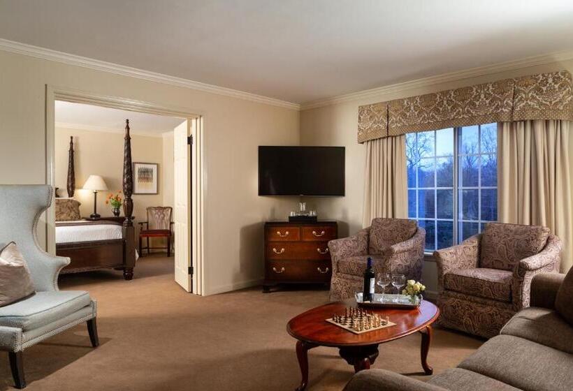 جناح سوبيريور مع إطلالات, Meadowbrook Inn