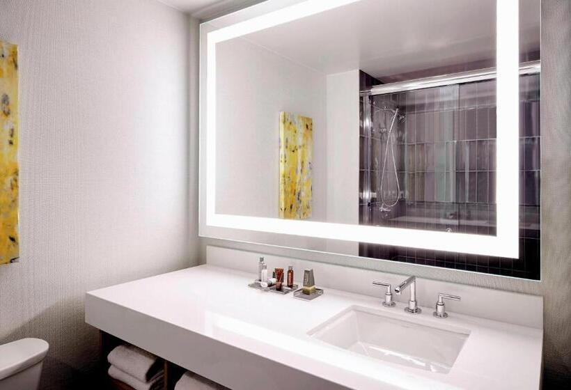 Номер Стандарт, Oakland Marriott City Center