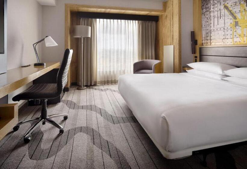 Номер Стандарт Кровать Кинг Адаптированный для Инвалидов, Oakland Marriott City Center