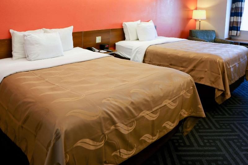 スイート, Quality Inn & Suites Watertown Fort Drum