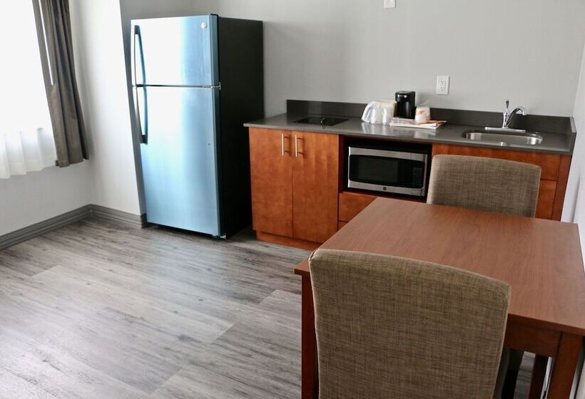 スイート, Quality Inn & Suites Watertown Fort Drum