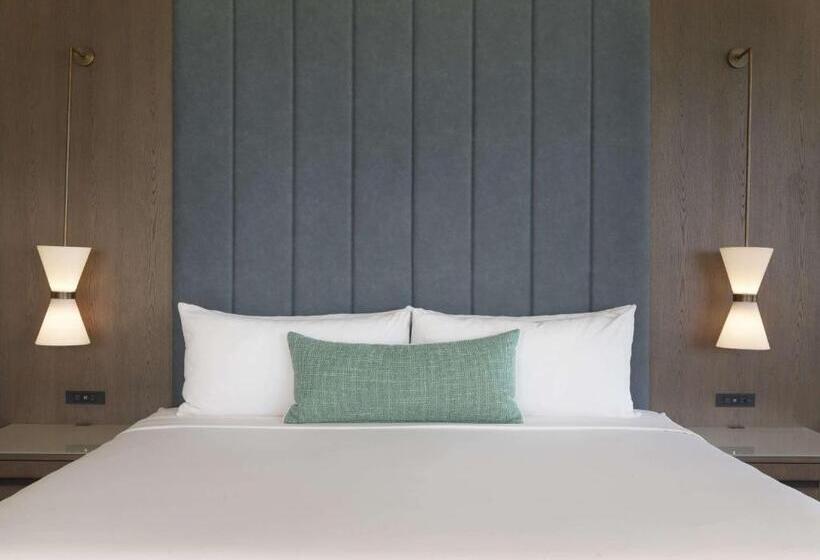 חדר סטנדרט עם מיטת קינג, The Royal Sonesta Kaua I Resort Lihue