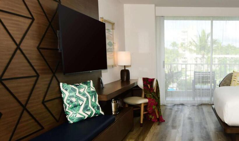 Номер Стандарт Вид на Бассейн, The Royal Sonesta Kaua I Resort Lihue