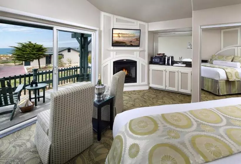 اتاق لوکس با چشم‌انداز, Sanctuary Beach Resort