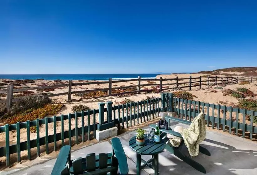 سوییت با چشم‌انداز دریا, Sanctuary Beach Resort