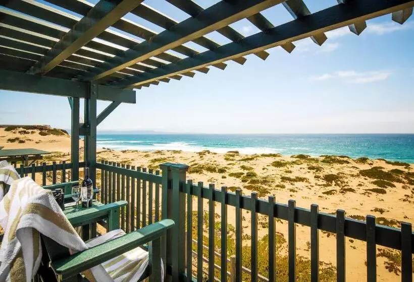سوییت با چشم‌انداز دریا, Sanctuary Beach Resort
