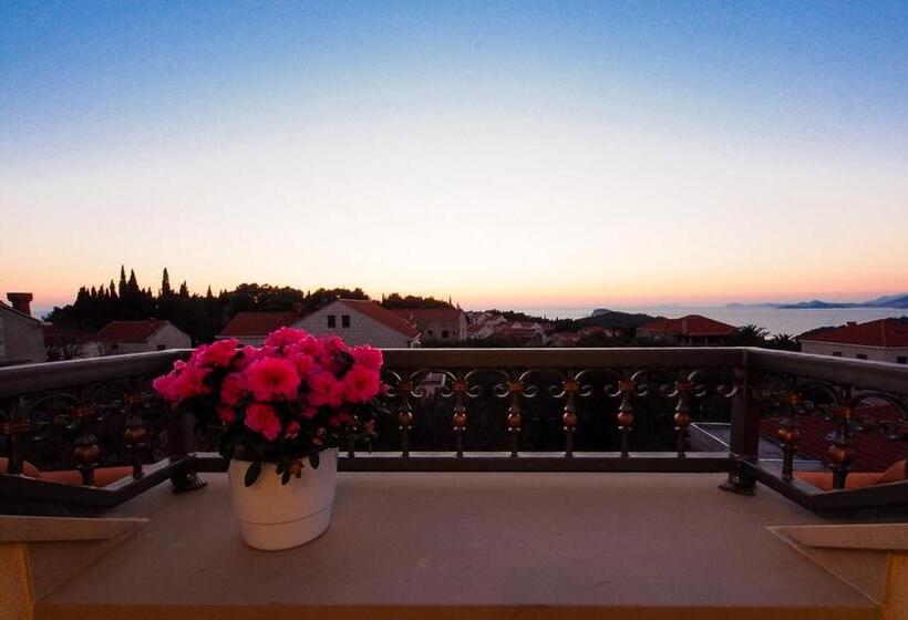 شقة غرفة نوم واحدة مطلة علي البحر مزوَّدة بشُرفة, Apartments Anuška