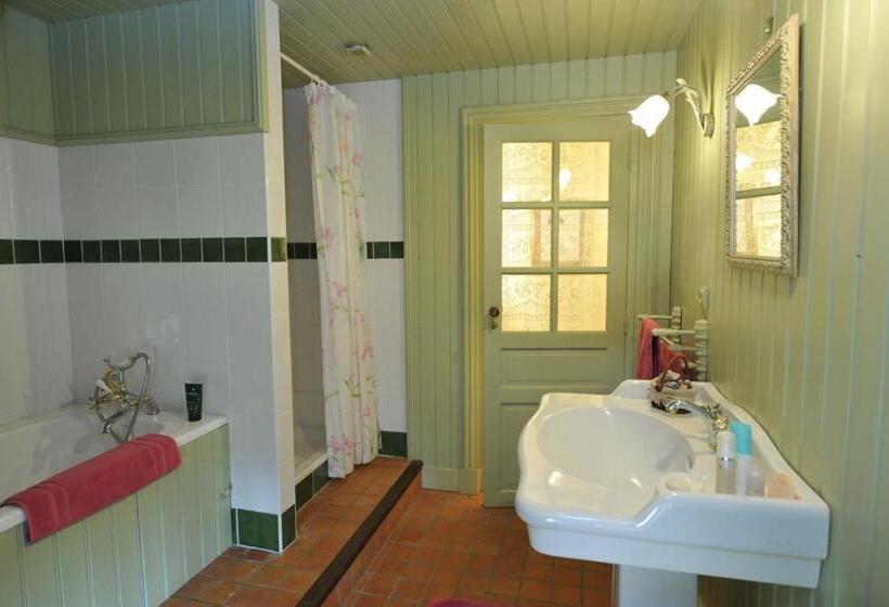 Номер Стандарт, Moulin De Labique