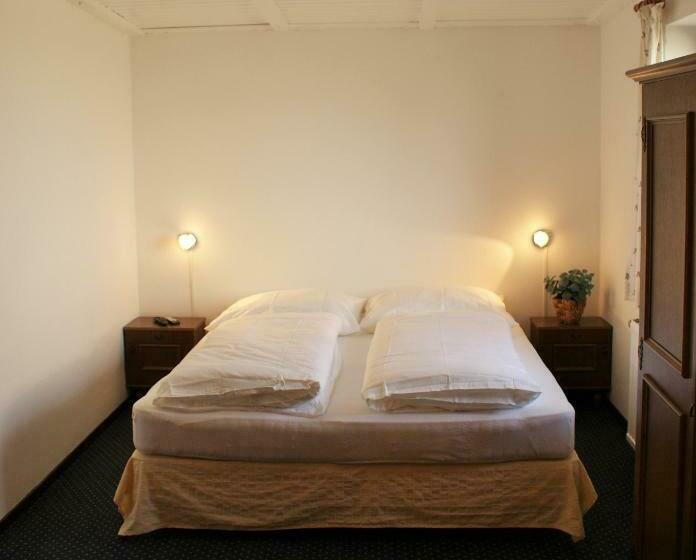 标准间, Frühstückpension Larson