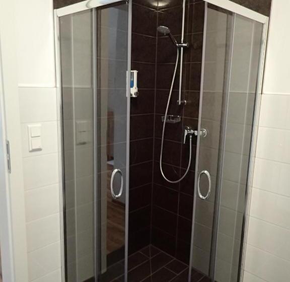 标准间, Gasthof Zum Postwirt