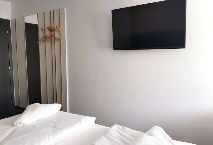اتاق استاندارد, Cha Cha Rooms