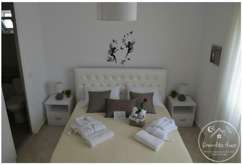 Cameră Standard, Dreamades House