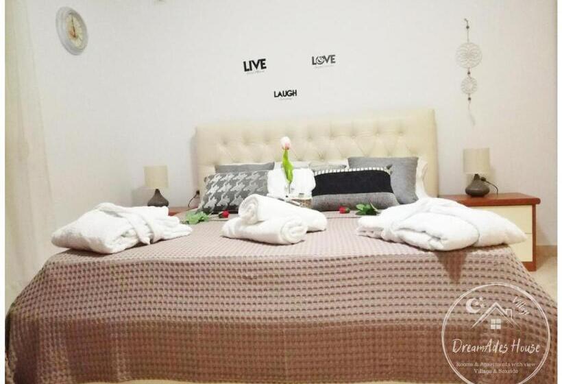 Studiou Familiar, Dreamades House