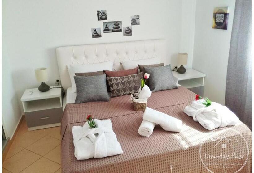 Cameră Standard, Dreamades House