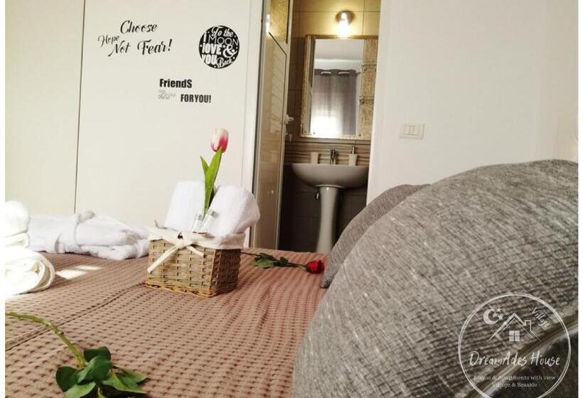 Cameră Standard, Dreamades House