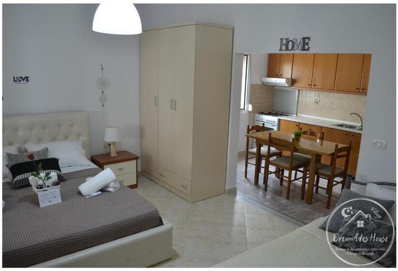 Casă 3 Dormitoare, Dreamades House