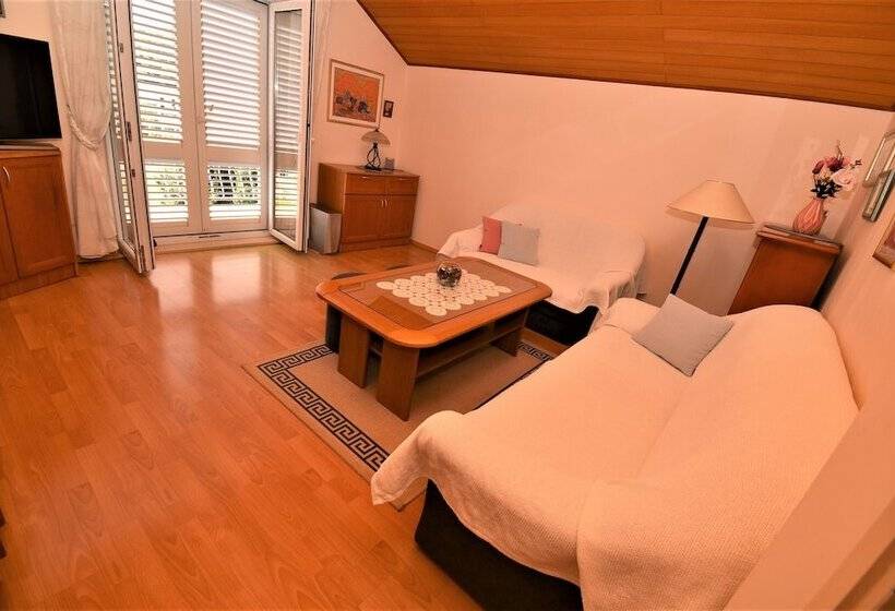 شقة غرفتين نوم مطلة على الحديقة, Guesthouse Kanjuo