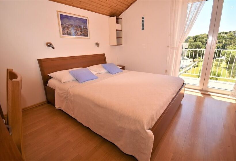 شقة غرفتين نوم مطلة على الحديقة, Guesthouse Kanjuo