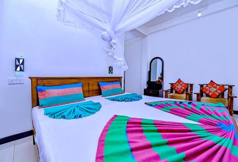 エコノミールーム, Dimuthu Home Stay