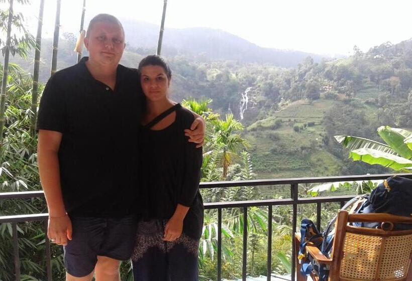 スタンダードトリプルルーム, Dimuthu Home Stay