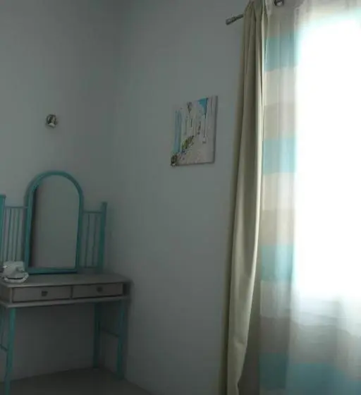 اتاق اکونومی, Passos Rooms